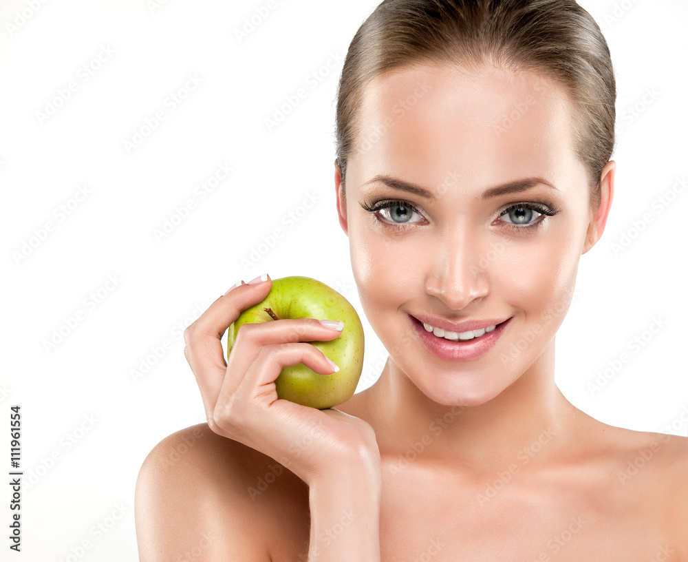 Beautiful girl holding a green Apple in his hand . Cosmetology , beauty , skin care and Spa
Beautiful girl holding a green Apple in his hand . Cosmetology , beauty , skin care and Spa