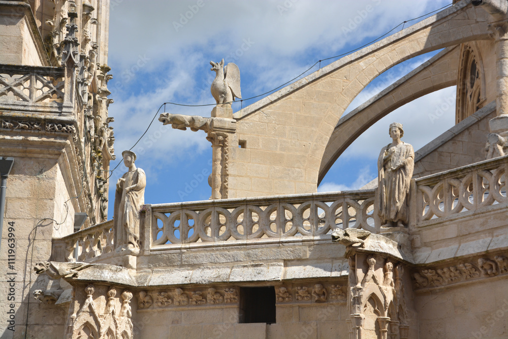 imágenes de piedra en la catedral de Burgos