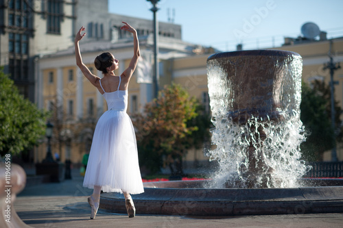 Canvas Print Ballerina dancing