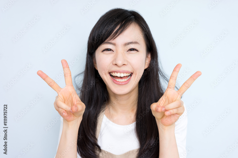 喜ぶ女性 喜ぶ女性