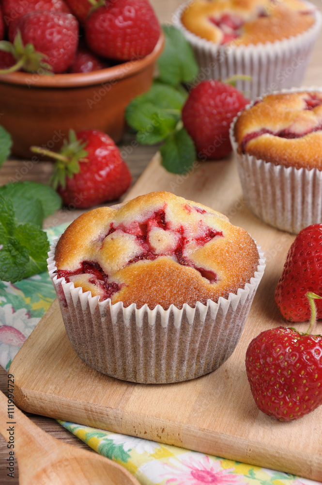 muffin with strawberries muffin with strawberries