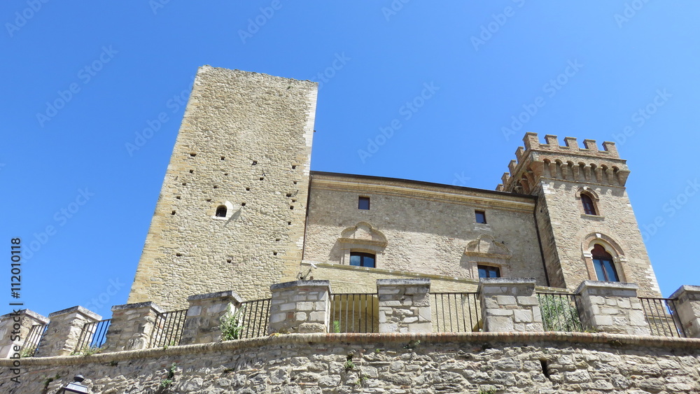   castle of Crecchio    in Abruzzo   