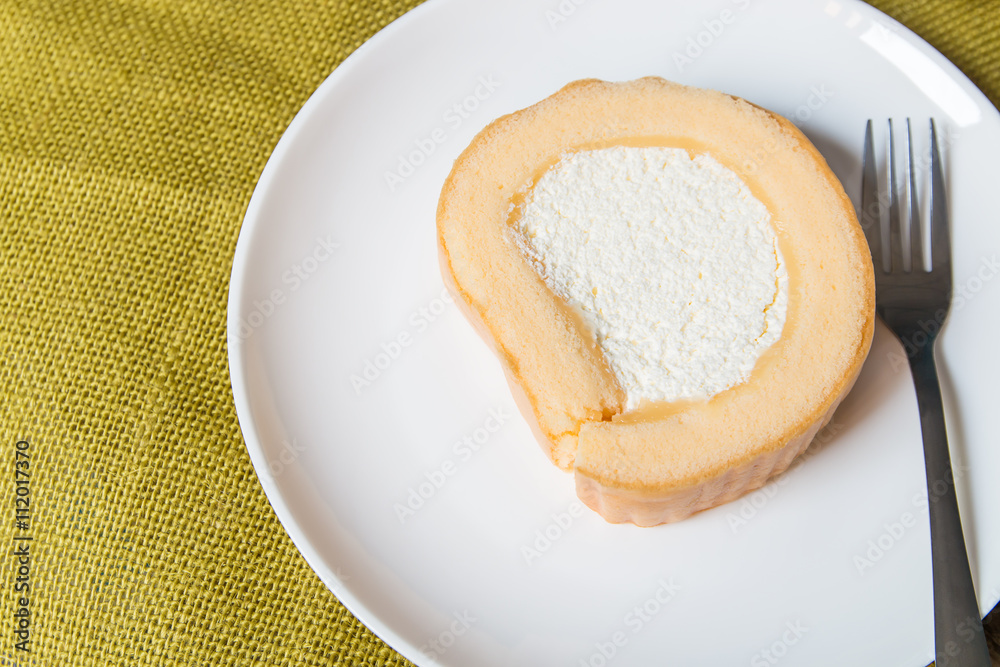 vanilla roll cake vanilla roll cake