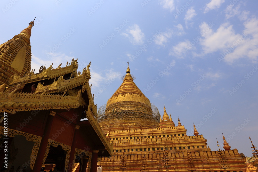 Shwezigon Pagoda, famous for its gold-leaf stupa in Bagan, ancient city of Myanmar 