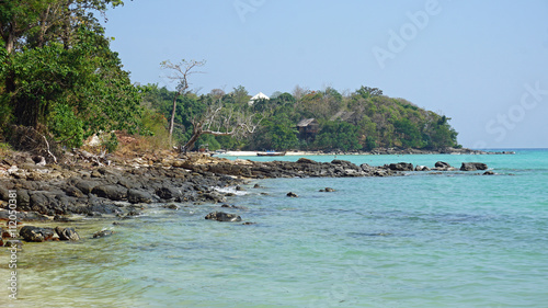 long beach on ko phi phi island © chriss73