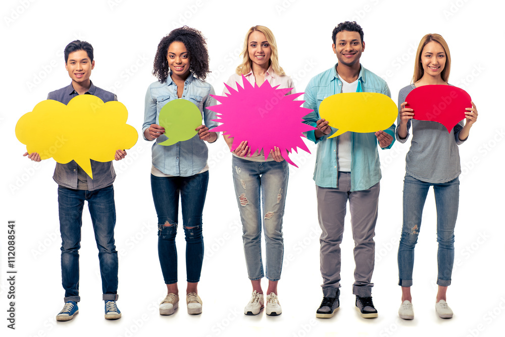 Obraz premium Young people with speech bubbles