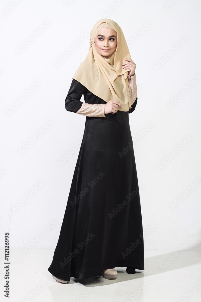 asian malay woman posing with muslim attire asian malay woman posing with muslim attire