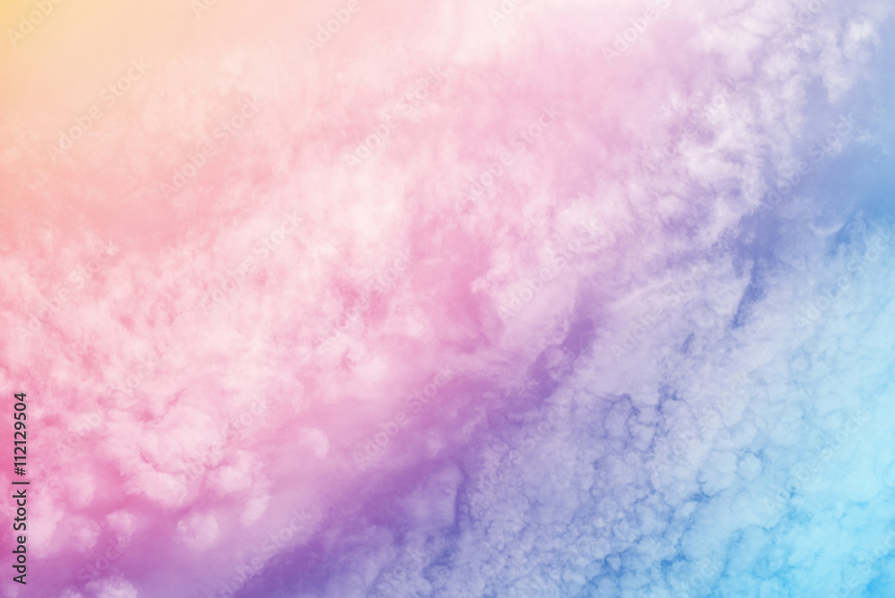 Obraz premium sun and cloud background with a pastel colored