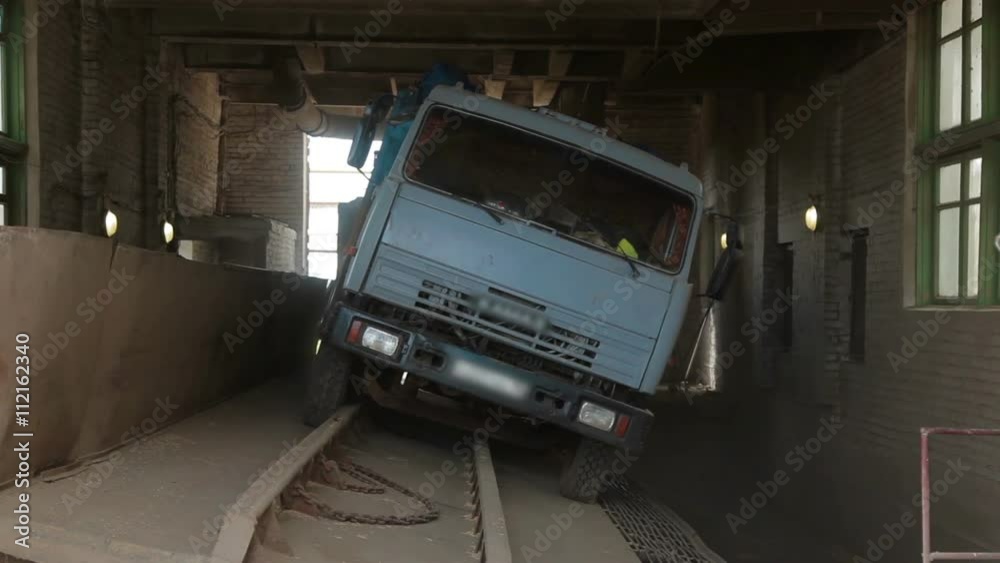 Unloading from the truck trailer after harvest