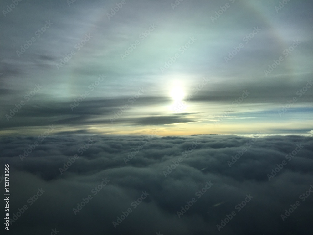 Obraz premium sun above clouds