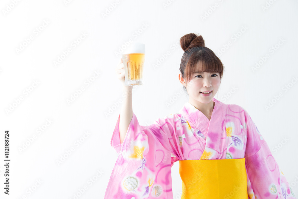 浴衣の女性・白バック 浴衣の女性・白バック