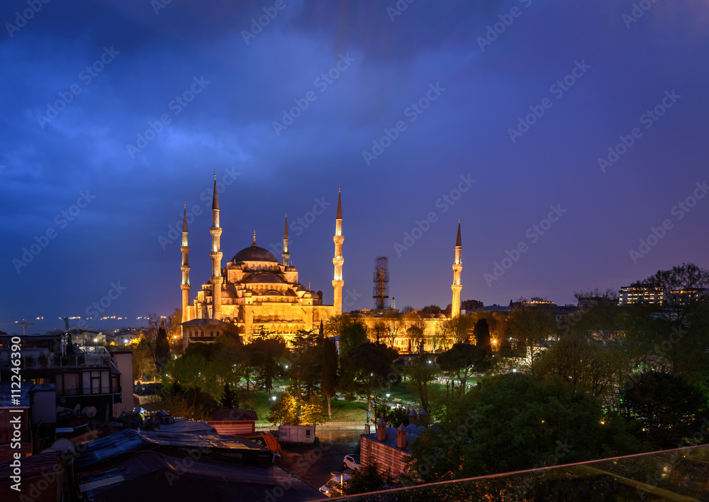 Obraz premium The Sultan Mehmet Mosque Istanbul,Turkey
