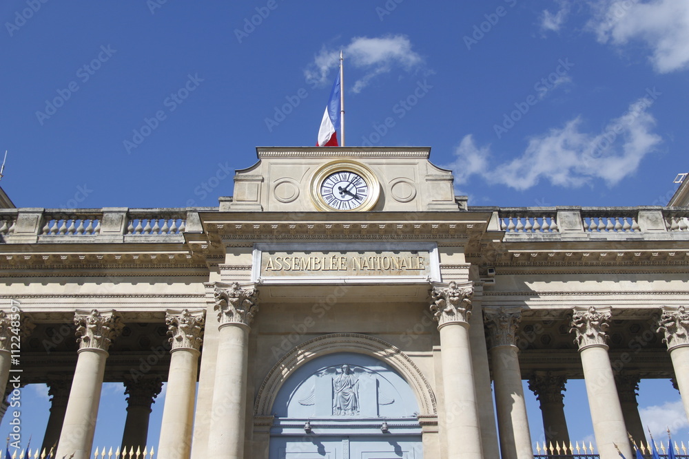 Obraz premium Entrée de l'Assemblée Nationale à Paris