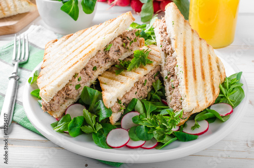 Photos Tuna salad sandwitch
