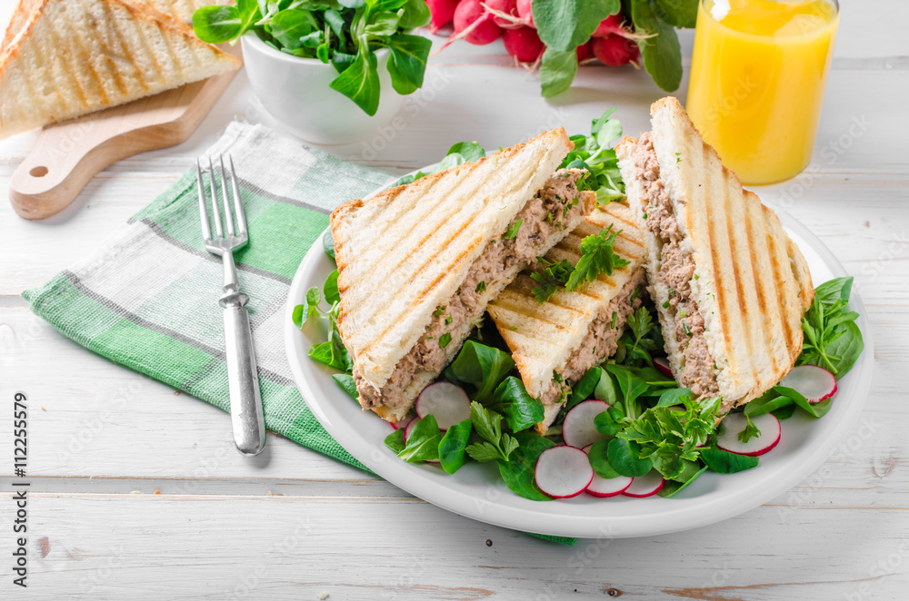 Tuna salad sandwitch Tuna salad sandwitch