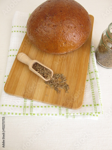 Kümmelbrot - Roggenmischbrot mit Kümmel photo