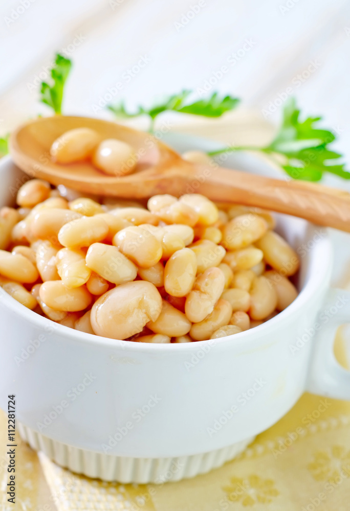white beans in bowl white beans in bowl