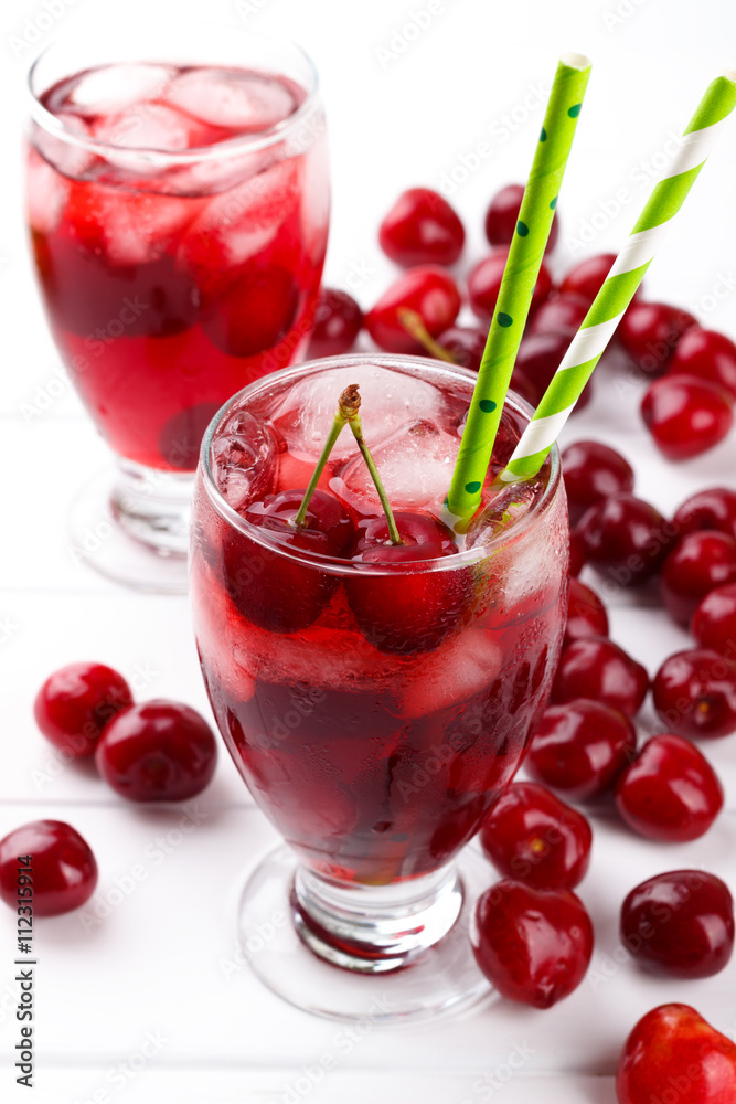 Fresh cherry juice Fresh cherry juice