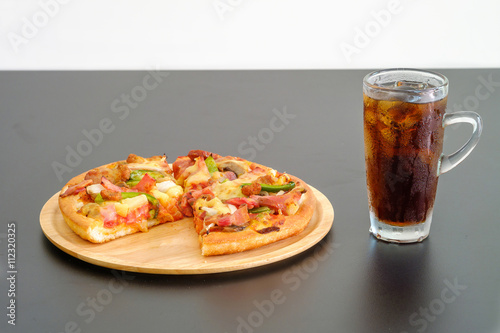 Pizza and cola.