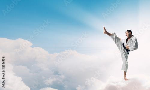 Wallpaper Mural Krate man in action Torontodigital.ca