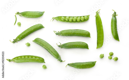 Fotografiet Fresh green pea pods and peas