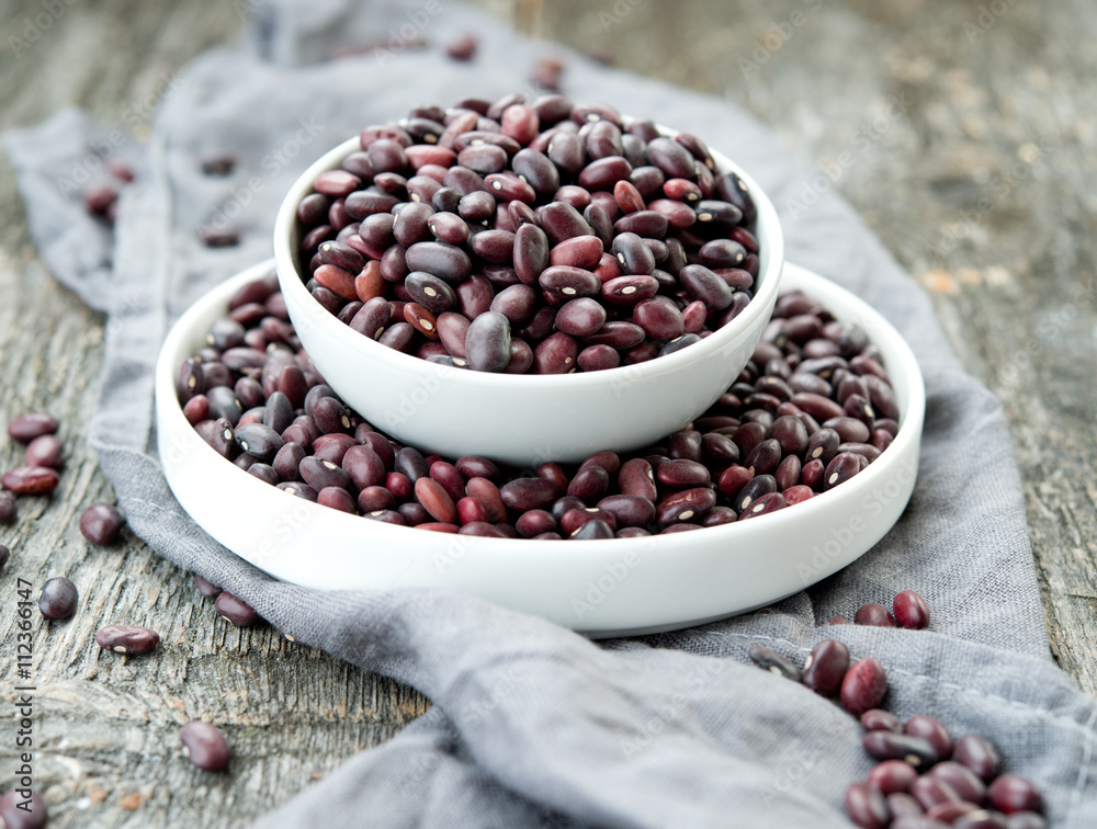 Dry red beans
Dry red beans