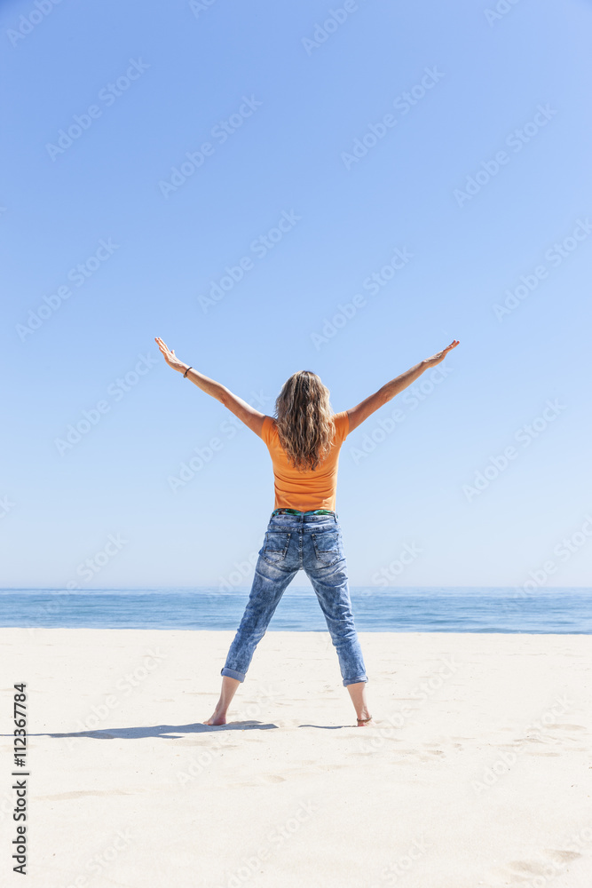 Frau am Strand