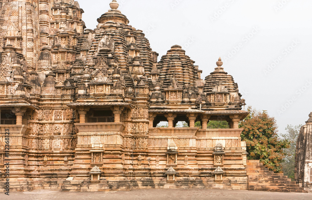 10th century hindu temple Kandariya Mahadeva, structure of the complex of Khajuraho