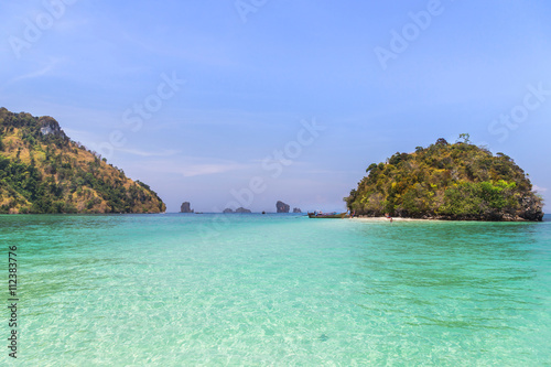 Miracle beach & crystal clear water at koh tub , koh kai, koh mor, Krabi, Thaiand.