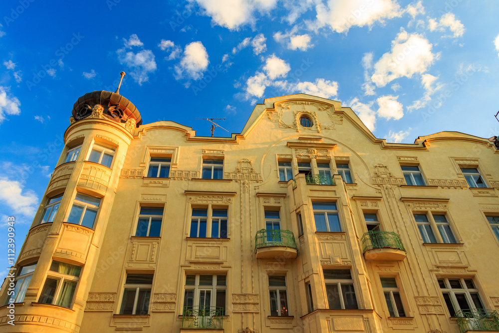 Fototapeta premium Architecture on the Old Town Square of Prague, Czech Republic.