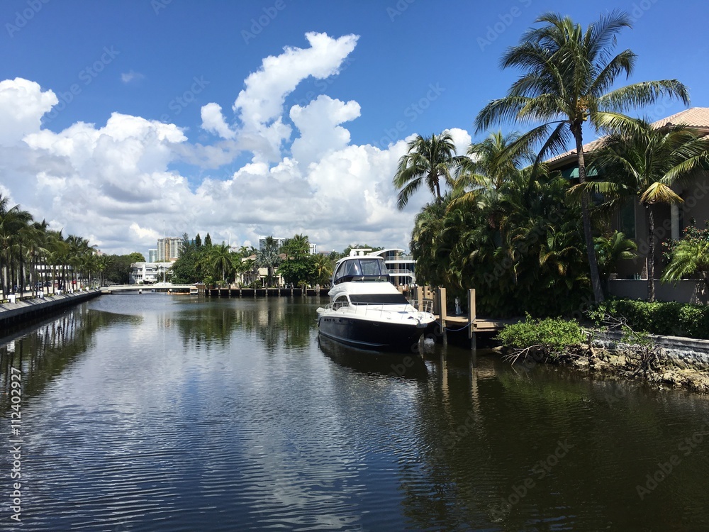 Naklejka premium las olas, fort lauderdale canals