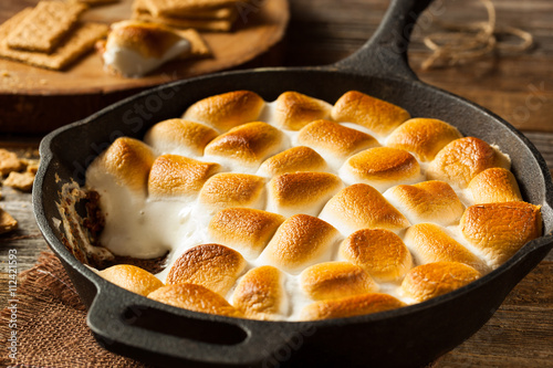 Homemade S'mores Dip with Graham Crackers photo