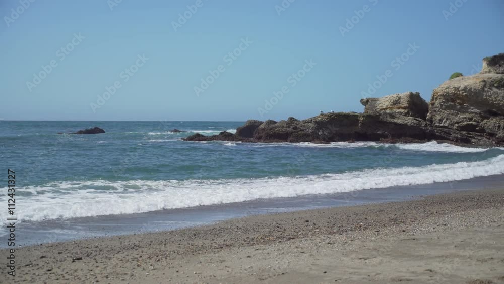 Rockas and waves at Spooners Cove Beach