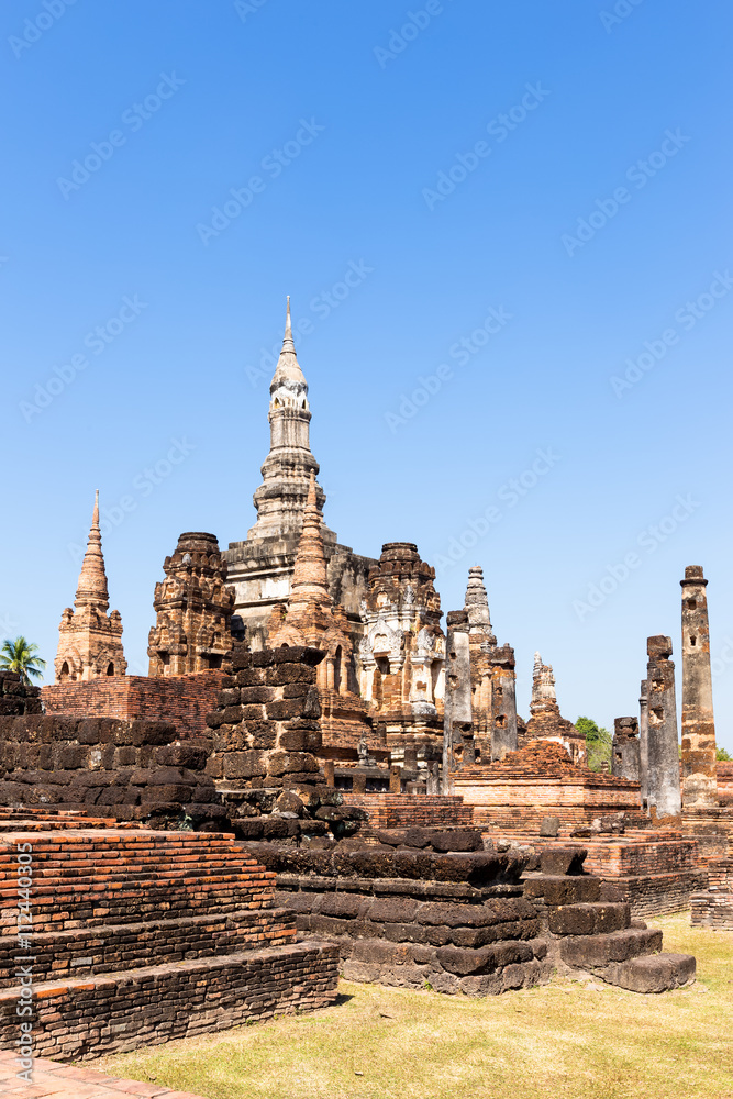 Obraz premium Pagoda in Wat Maha That, Shukhothai Historical Park, Thailand