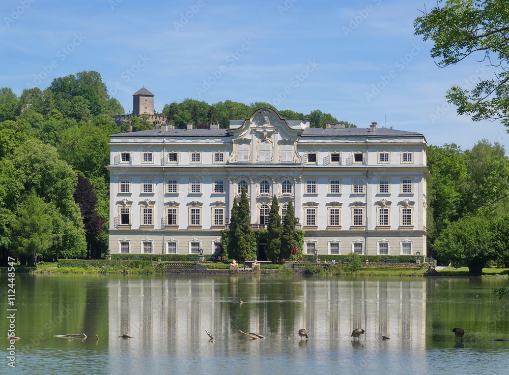 Schloss und Weiher Leopoldskron / Salzburg / Österreich