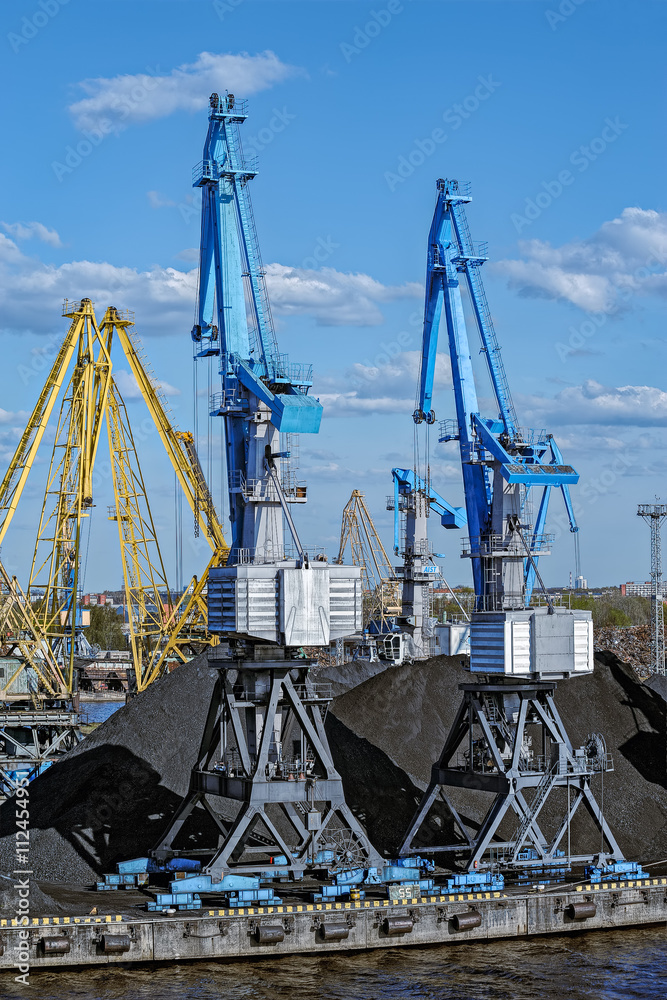 Coal loading machinery