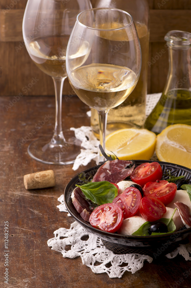 white wine and fruits