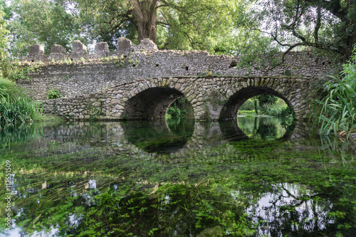 Giardino di Ninfa photo