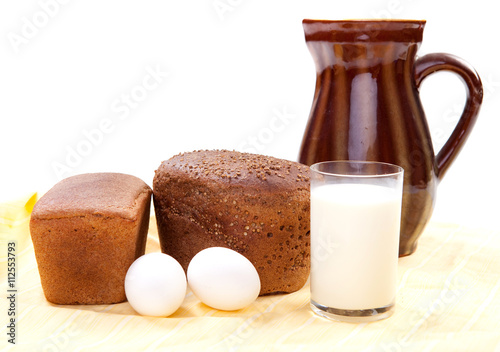 Brown bread with milk