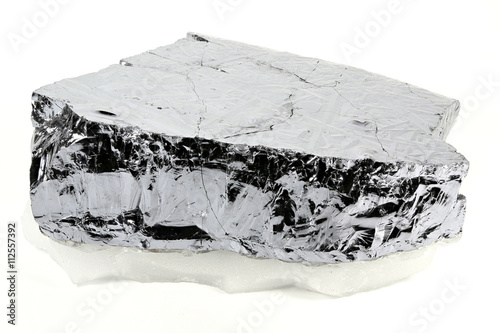 polykristallines Silizium aus Freiberg/ Sachsen isoliert auf weißem Hintergrund photo
