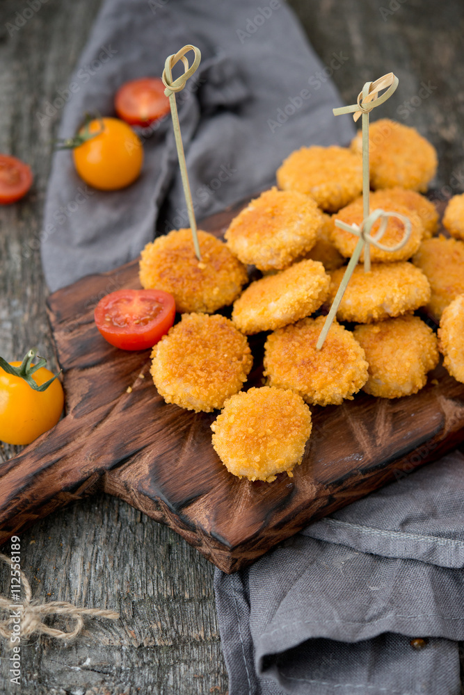 Homemade chicken nuggets
Homemade chicken nuggets