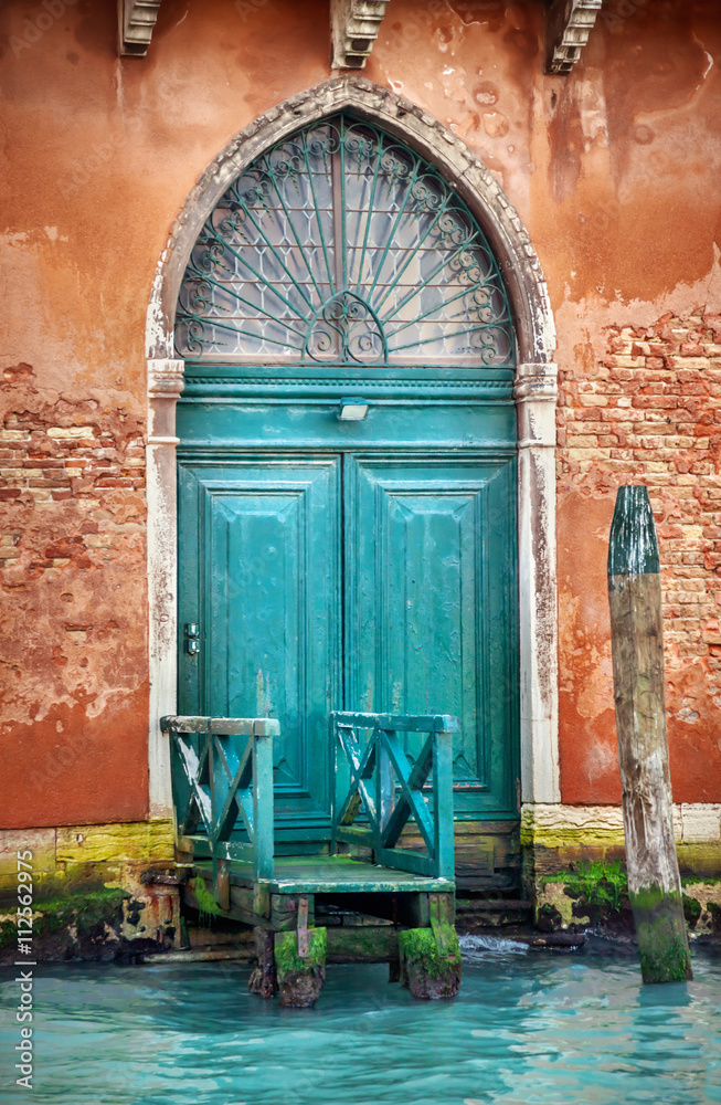 Fototapeta premium Venice wooden door