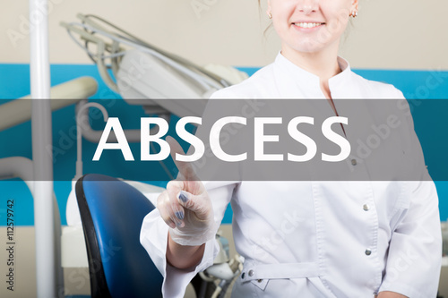 Tableau sur toile technology, internet and networking in medicine concept - medical doctor presses abscess button on virtual screens