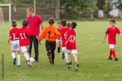 Soccer training for kids © Dusan Kostic