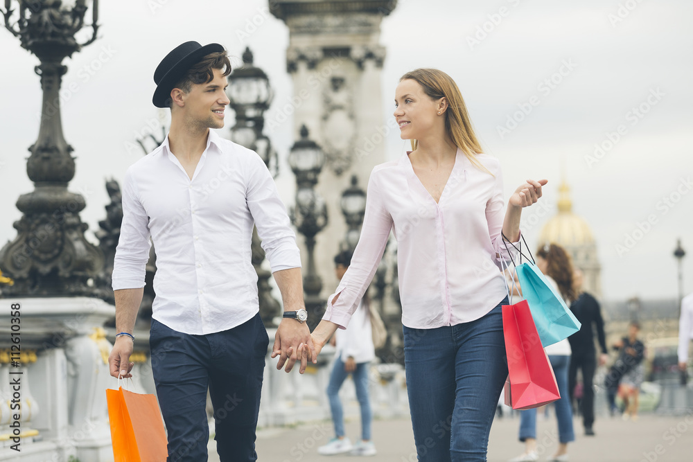 Young couple dating in Paris