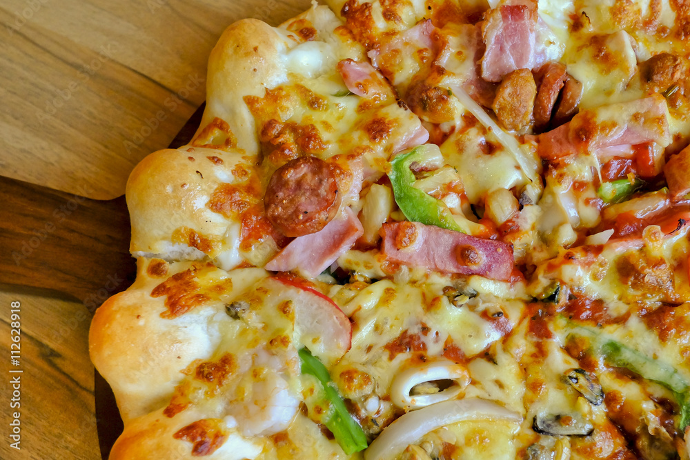 Pizza cheese crust seafood topping Pizza cheese crust seafood topping