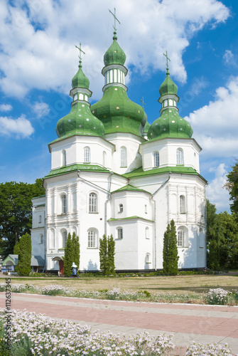 Trinity Cathedral, (17th century). Gustynsky Monastery in Cherni