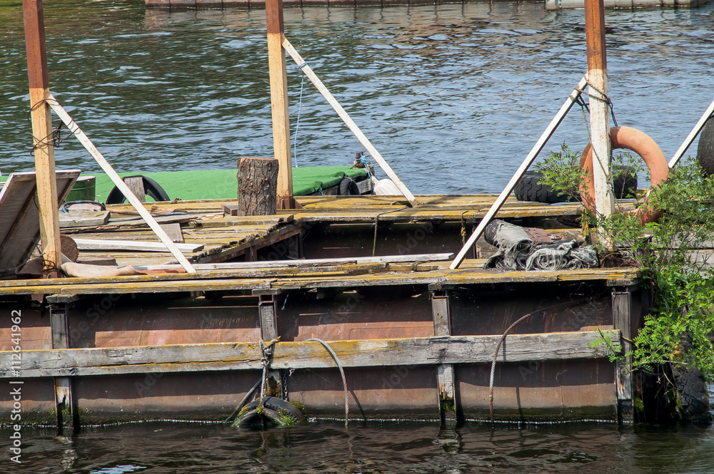 Fototapeta premium building on water