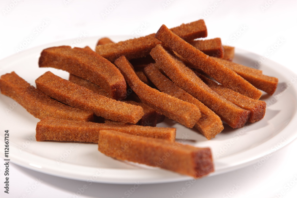 beer crackers on a plate beer crackers on a plate