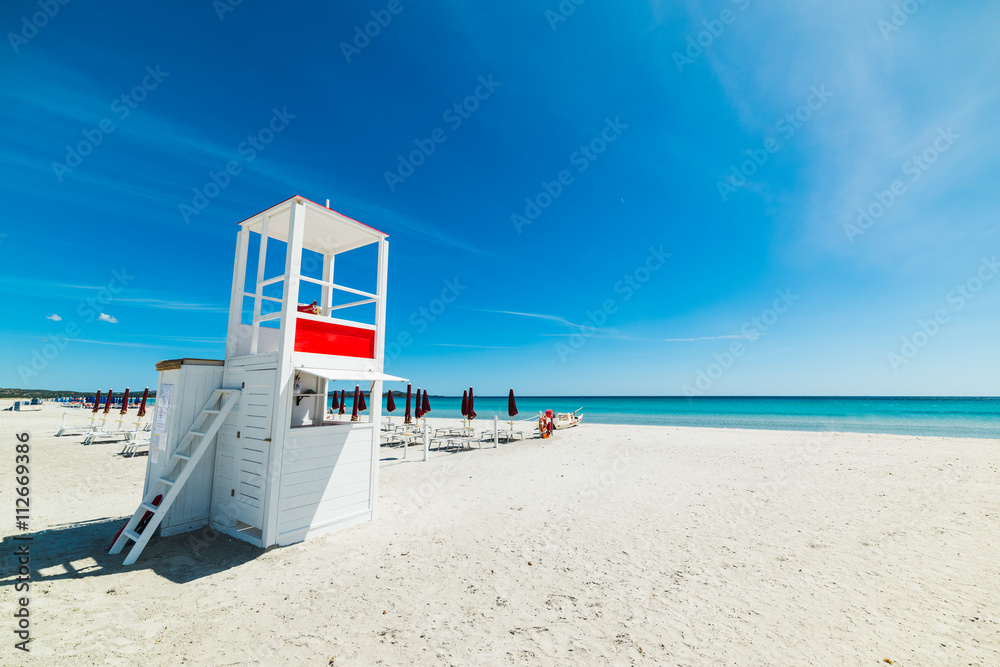Fototapeta premium lifeguard hut in La Cinta beach